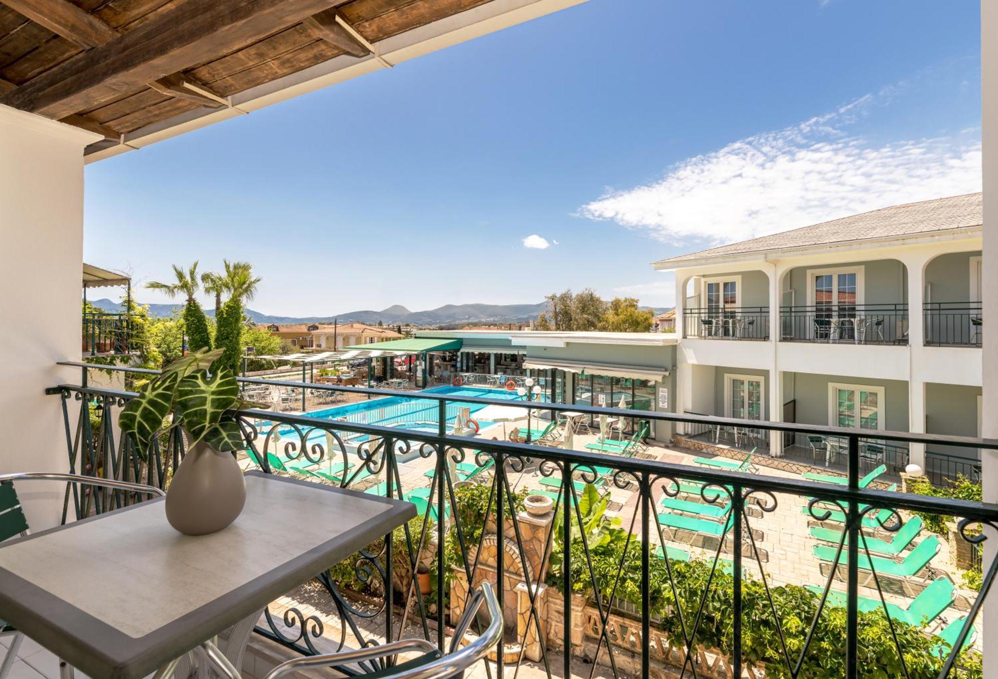 Sofia'S Hotel Kalamákion Dış mekan fotoğraf