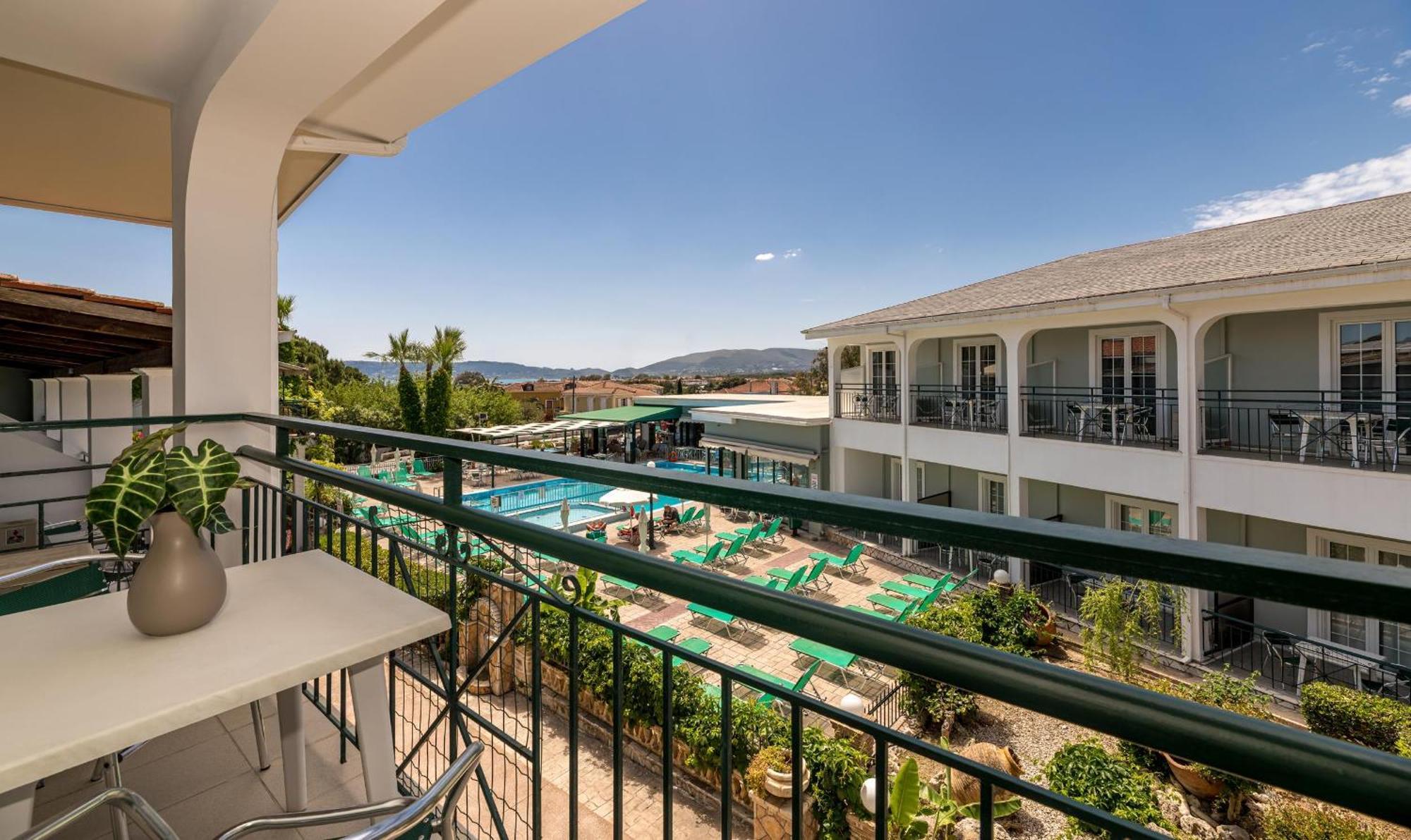 Sofia'S Hotel Kalamákion Dış mekan fotoğraf