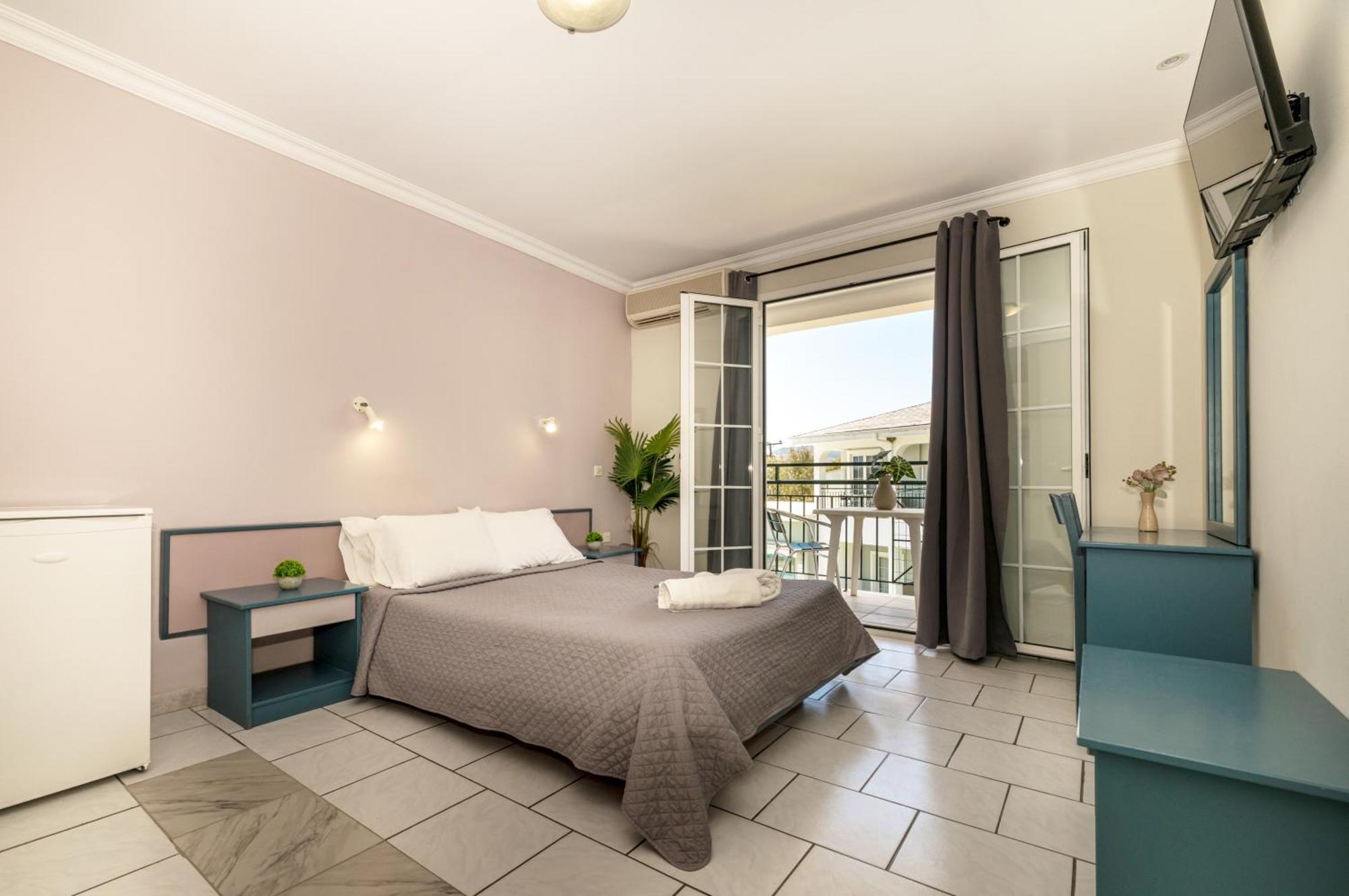 Sofia'S Hotel Kalamákion Dış mekan fotoğraf