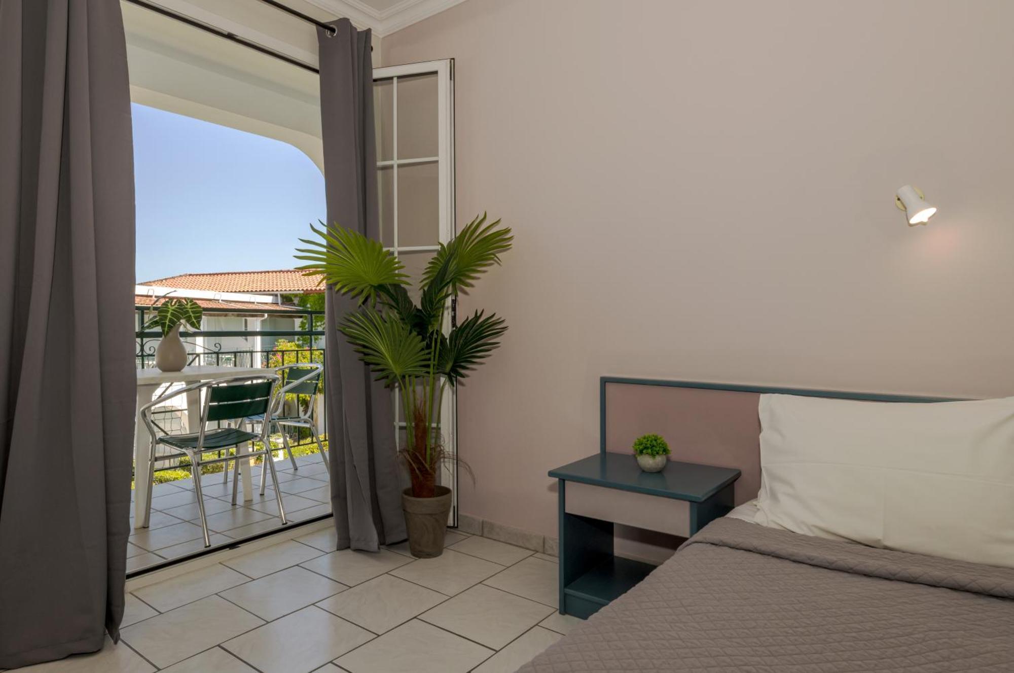 Sofia'S Hotel Kalamákion Dış mekan fotoğraf