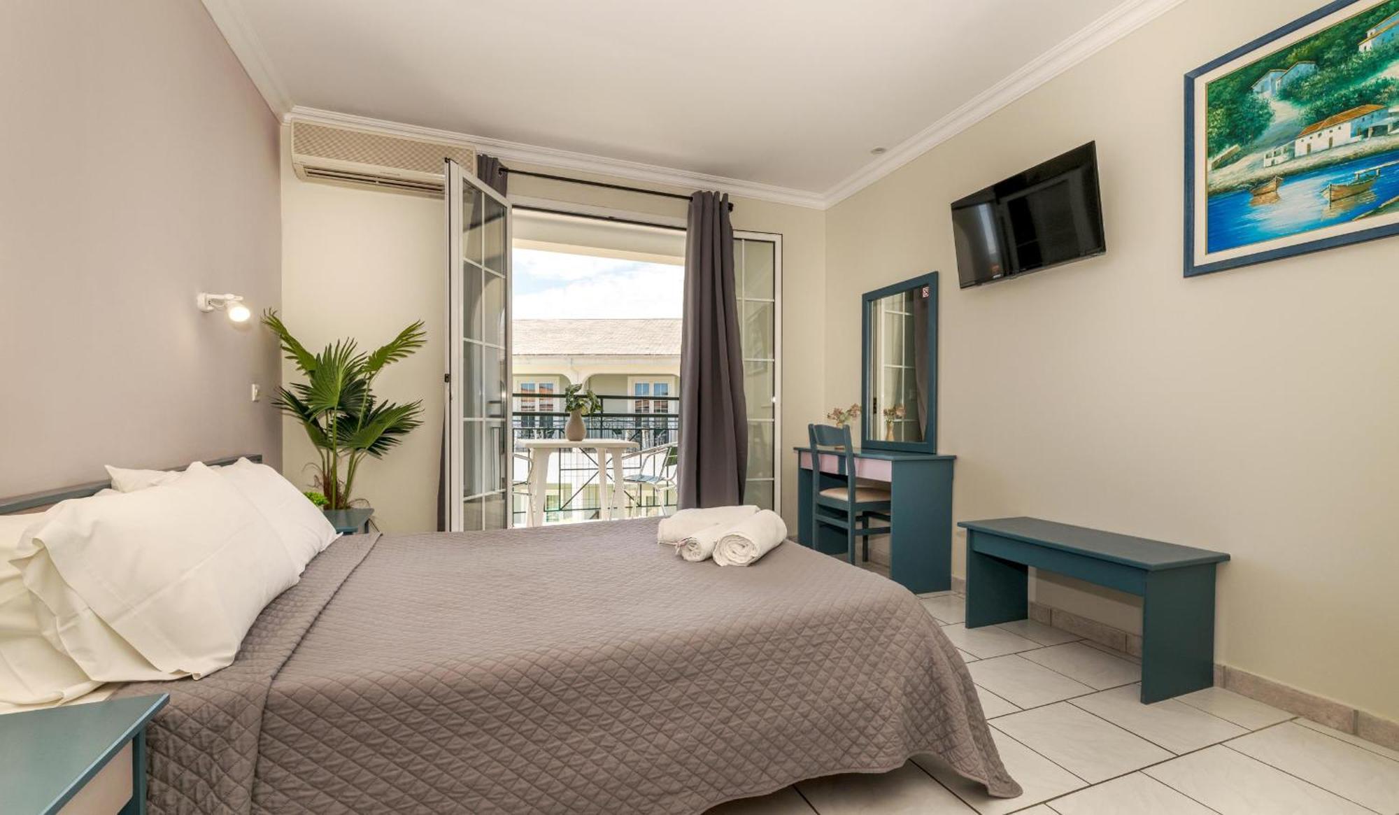 Sofia'S Hotel Kalamákion Dış mekan fotoğraf