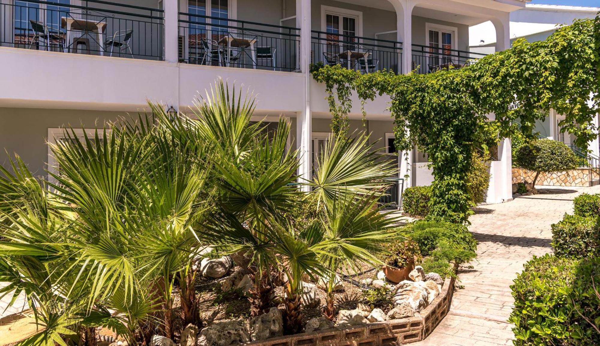 Sofia'S Hotel Kalamákion Dış mekan fotoğraf