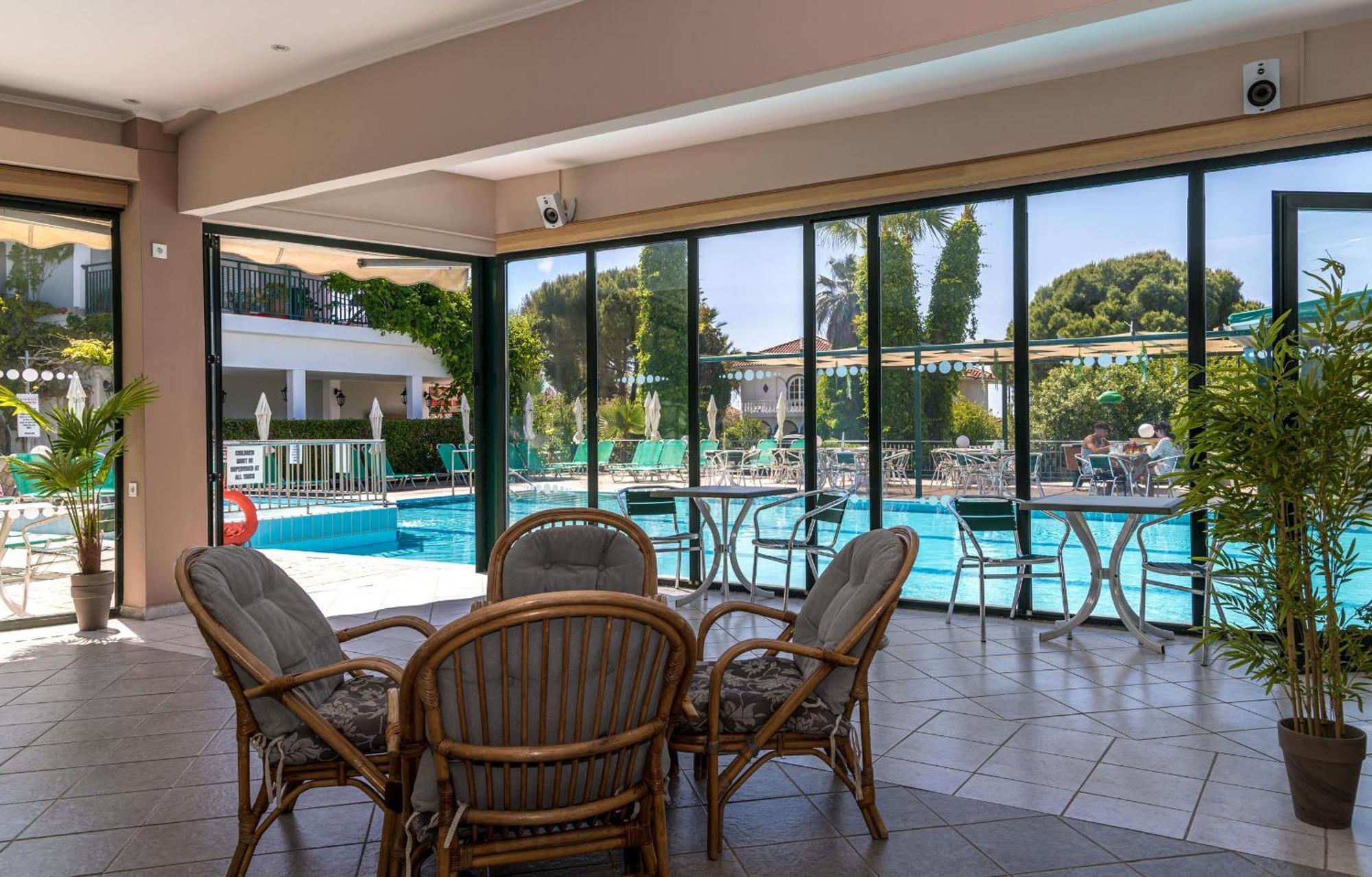 Sofia'S Hotel Kalamákion Dış mekan fotoğraf